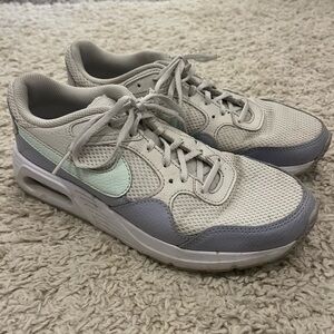 Nike Women's Sneakers - Cream and Light Green